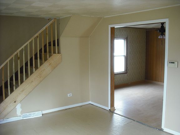 3rd image of 915 Masonic Ave
