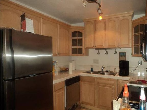 4th image of 265 Loma Alta Dr Unit D6