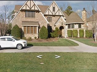 1714 Shadow Forest Dr, Matthews, NC 28105