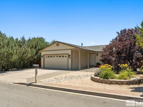 6290 Chickasaw Ct, Sun Valley, NV 89433