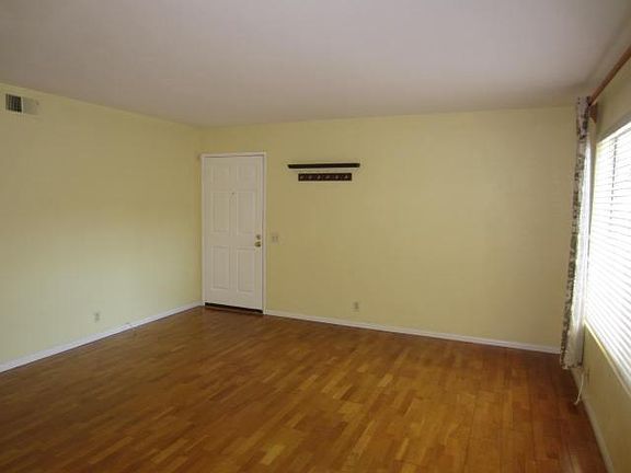5th image of 4075 Rosenda Ct Unit 272