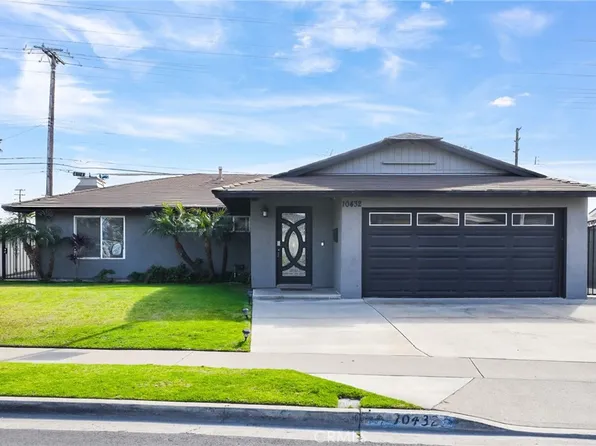 10432 Kukui Dr, Huntington Beach, CA 92646