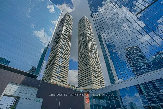 100 Harbour St #6606