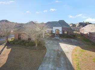 12367 Plantation Creek Dr, Geismar, LA 70734