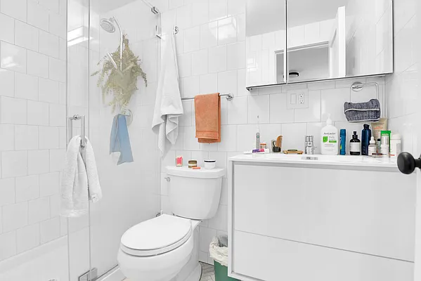 Rented by Highline Residential | media 12