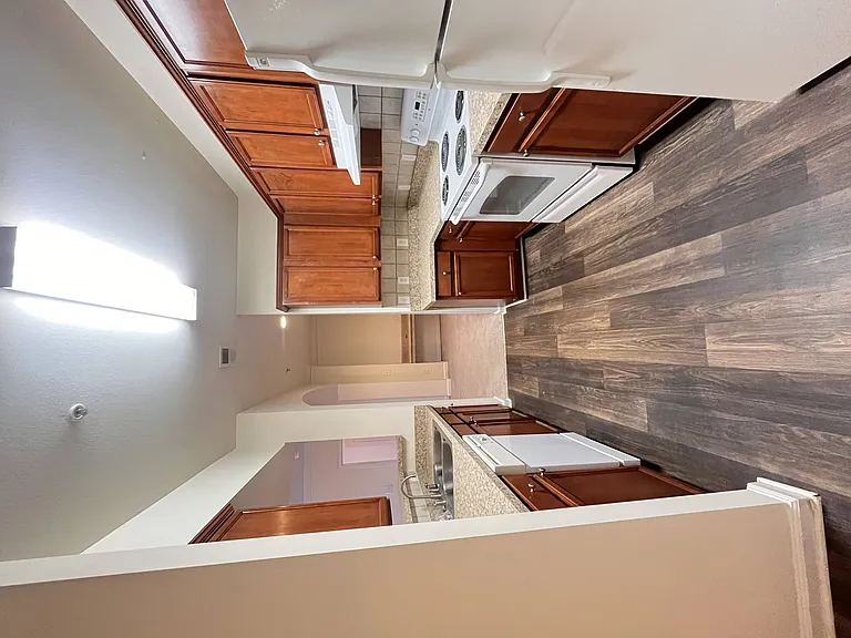 Wesley Kensington Apartments at Stonecrest — Photo 367