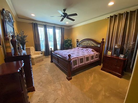 5th image of 13800 Foxfield Ln