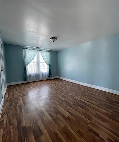 4228 Magoun Ave #2 — Photo 2