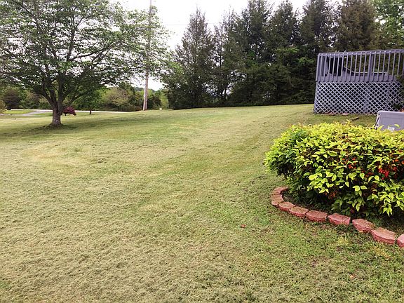 5th image of 104 W Lake Dr