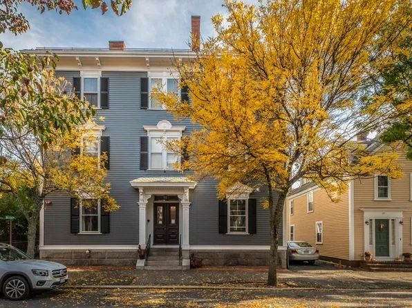161 Federal St #1, Salem, MA 01970