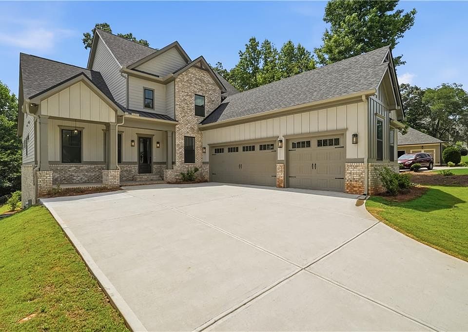 1st image of 5676 Meadow View Dr