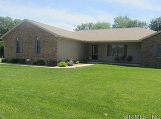 3 Jan Ct, Vandalia, IL 62471
