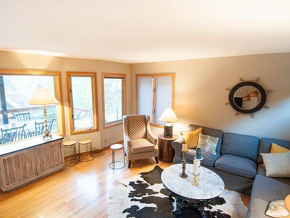 2nd image of 375 Deer Valley Dr