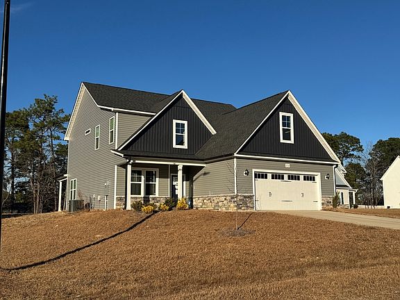 2nd image of 212 Nairn St