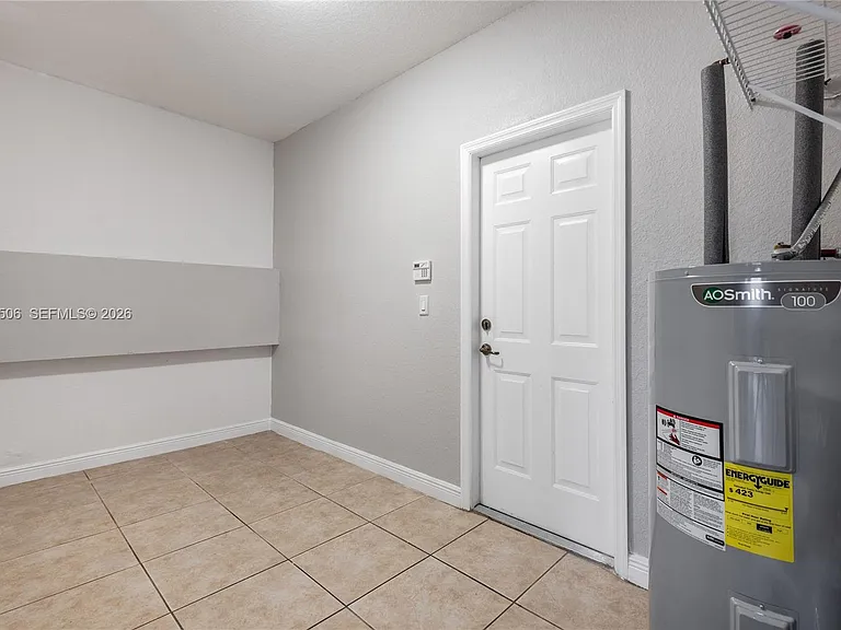 5271 SW 141st Ter — Photo 32