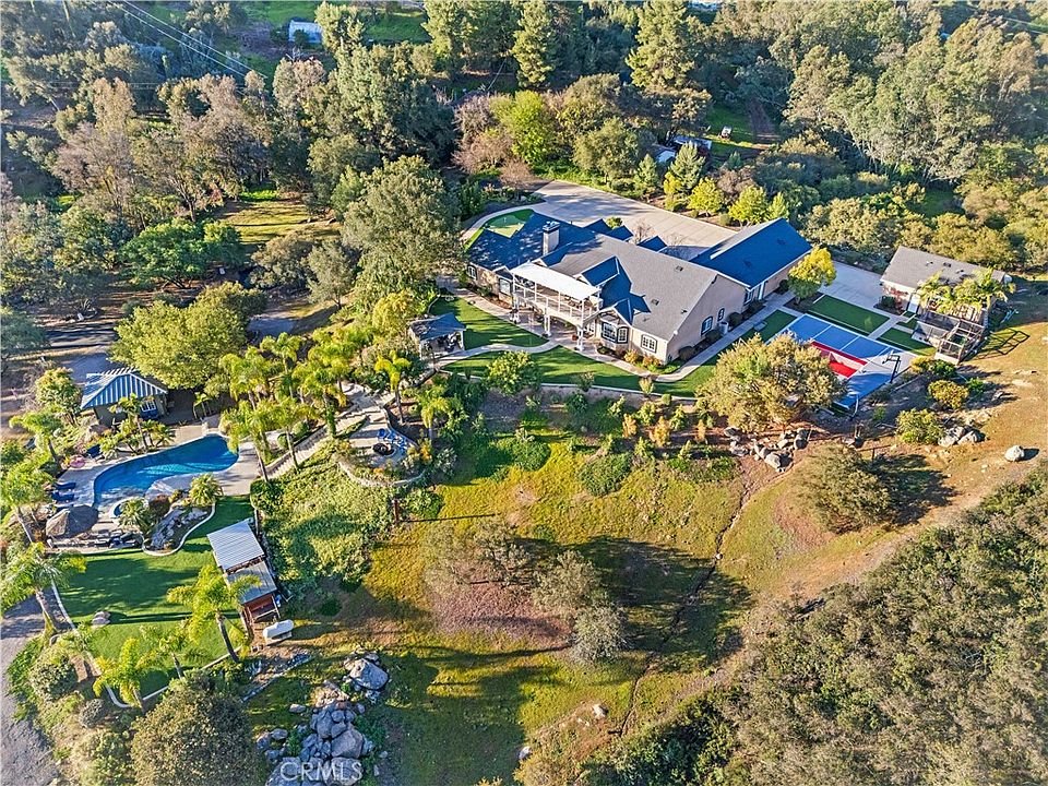 1st image of 14179 Woods Valley Rd