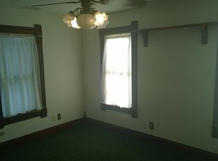 320 S Lincoln Ave, Dixon, IL 61021