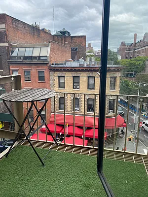 Rented by Bond New York | media 1