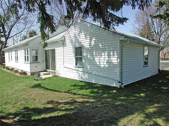 5th image of 51 Rossman Dr