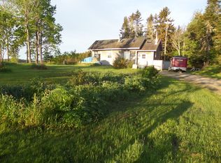15 Cottage Ln, Machiasport, ME 04655