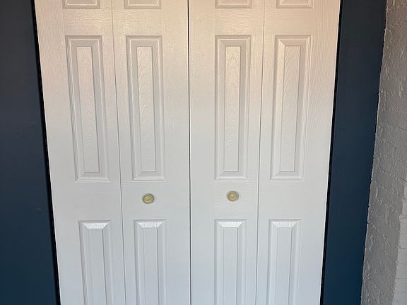 closet doors back on