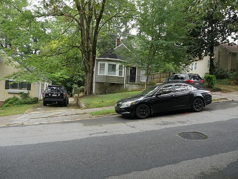 1065 Atlantic Dr NW — Photo 16