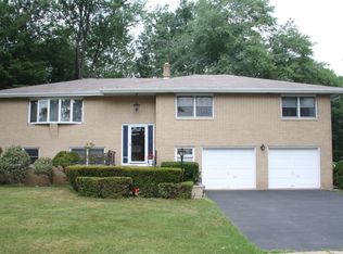 646 Columbia St, New Milford, NJ 07646