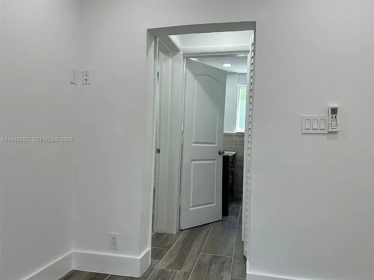 261 NW 49th St #A — Photo 38