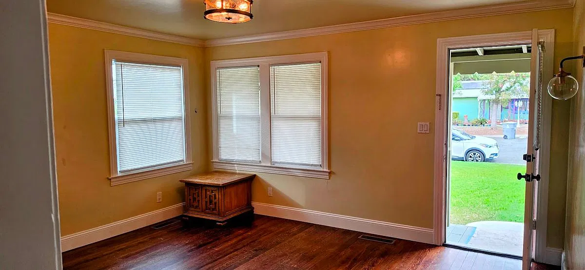 2 bed, 2.0 bath, 950 sqft, $2,750 — Photo 2