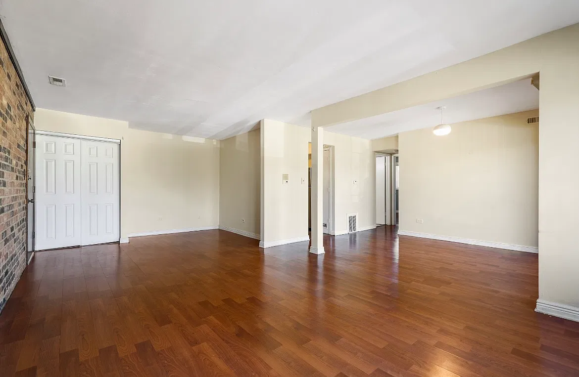 2 bed, 900 sqft, $1,550 — Photo 1