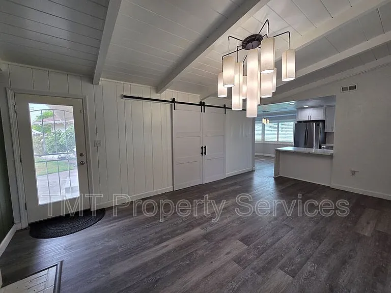 9 W Robinhood Dr — Photo 27