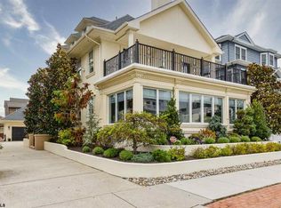 106 S Cornwall Ave, Ventnor, NJ 08406