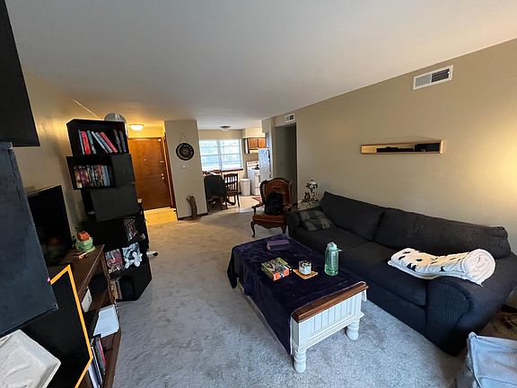 2nd image of 1923 Anderson Ave #6