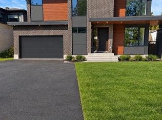 33 Starwood Rd, Ottawa, ON K2G1Y9