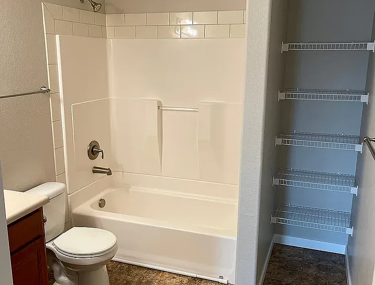1044 Rockhurst Dr #406 — Photo 20