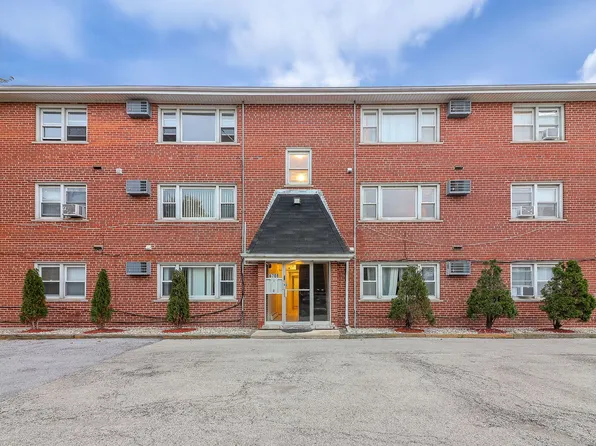 6708 107th St APT 3C, Chicago Ridge, IL 60415