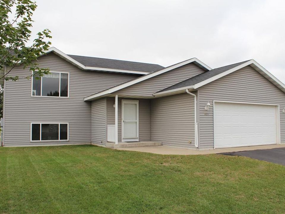 1st image of 909 Sierra Ln