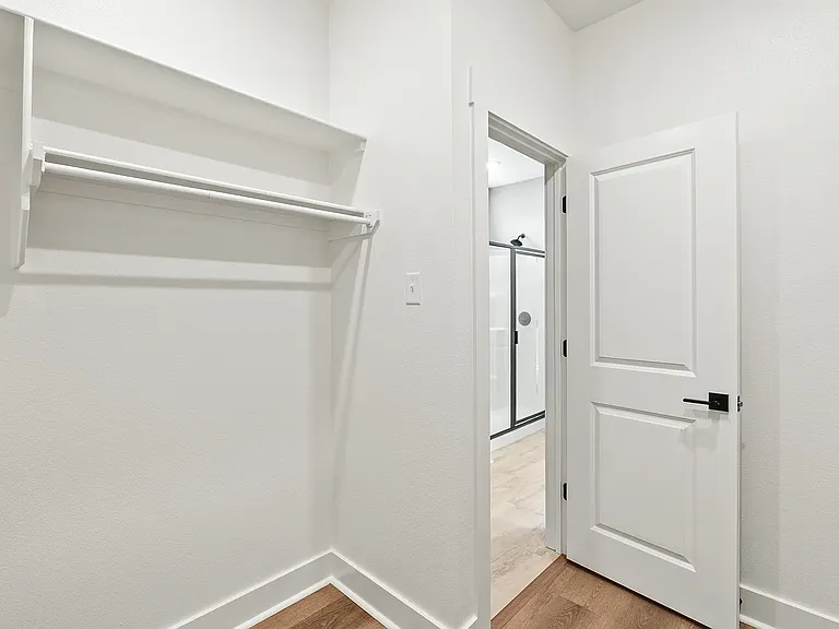1275 Acuff Ln — Photo 5