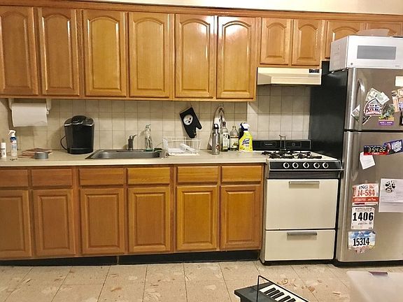 4th image of 3132 44th St APT 2