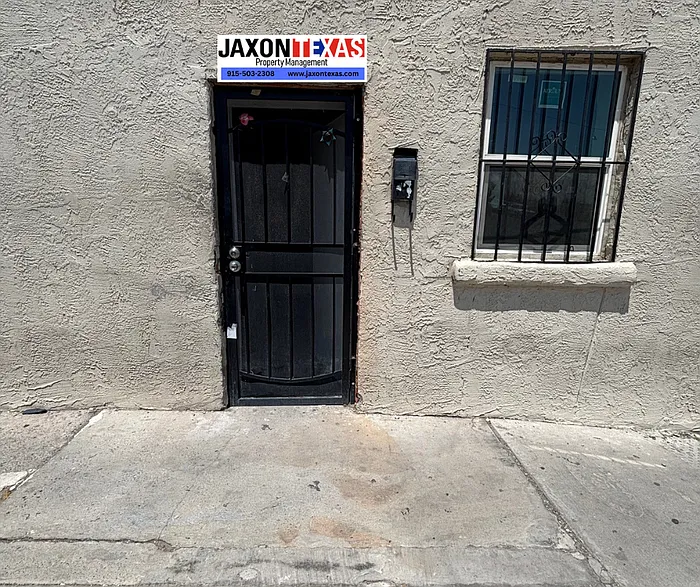 2 bed, 1.0 bath, 663 sqft, $770 — Photo 2