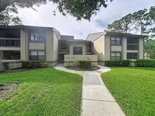 217 Woodlake Wynde, Oldsmar, FL