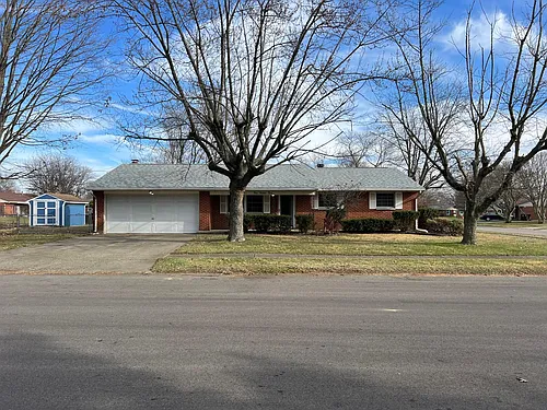 303 Edgemoor Pl Photo 1