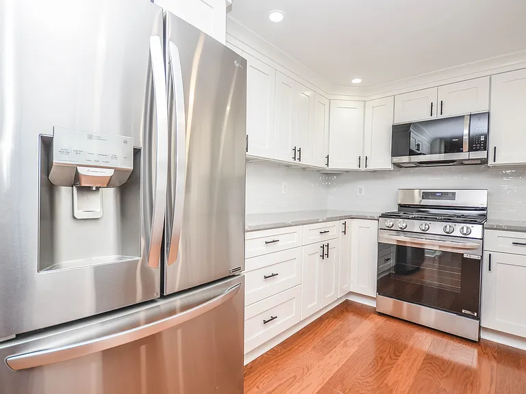 9108 Weant Dr — Photo 12