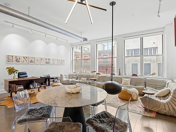 5th image of 43 Winter St Suite 4