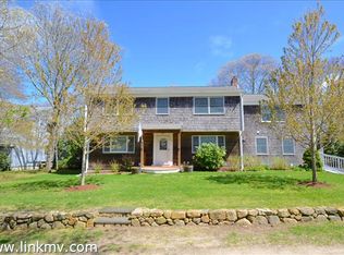 82 Summit Ave, Oak Bluffs, MA 02557