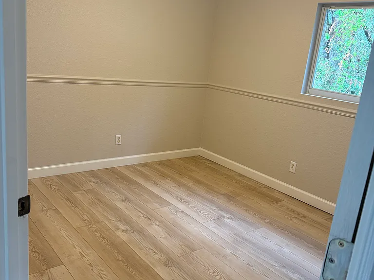 5323 Hoffman St — Photo 15