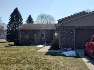 602 Tamarack Trl, Chesterton, IN 46304