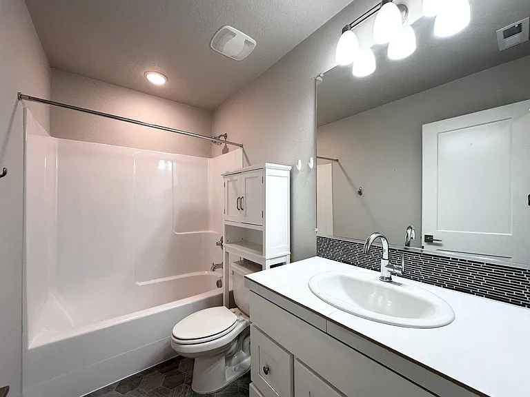 11732 SE Golden Eagle Ln — Photo 21