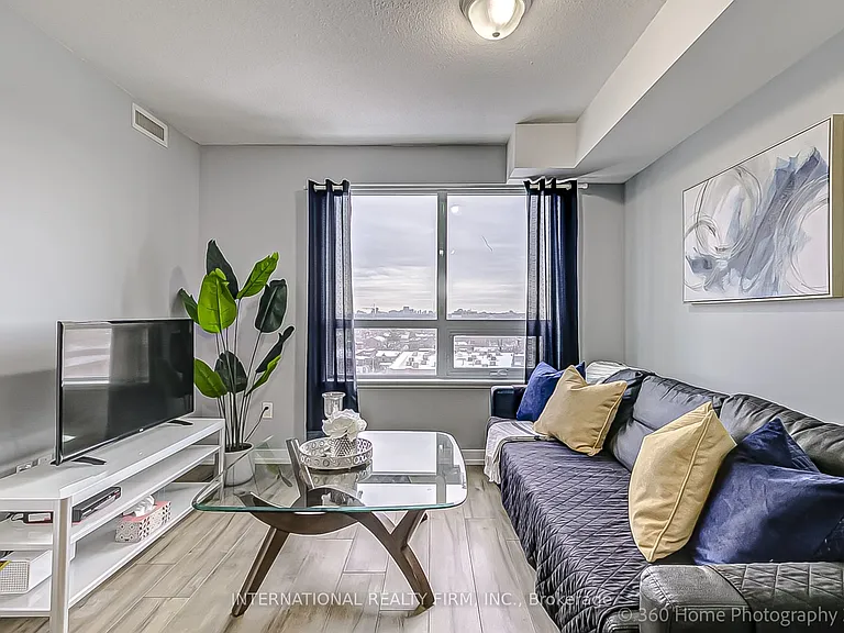 1420 Dupont St #911 — Photo 4