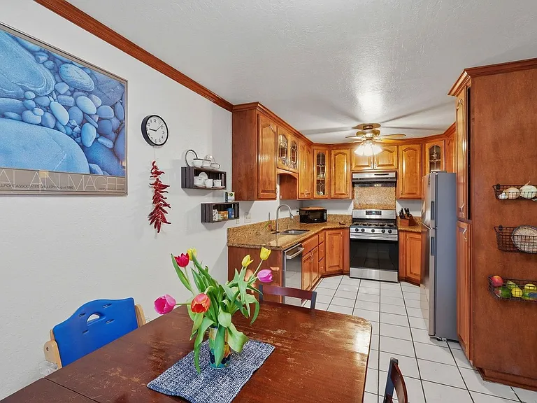 229 Silver Leaf Dr #B — Photo 8